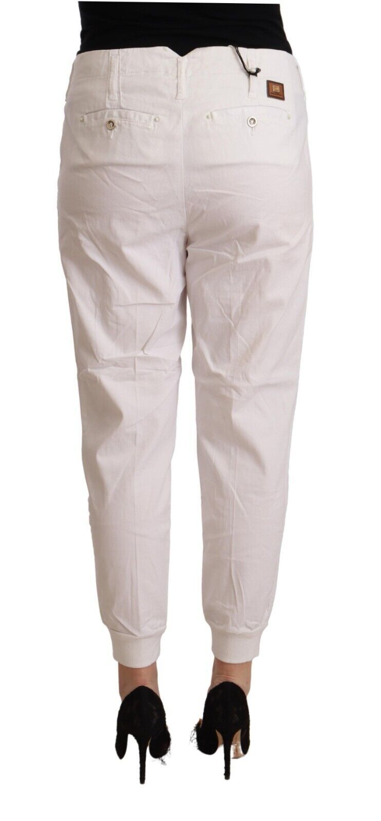 Chic White Tapered Cropped Pants