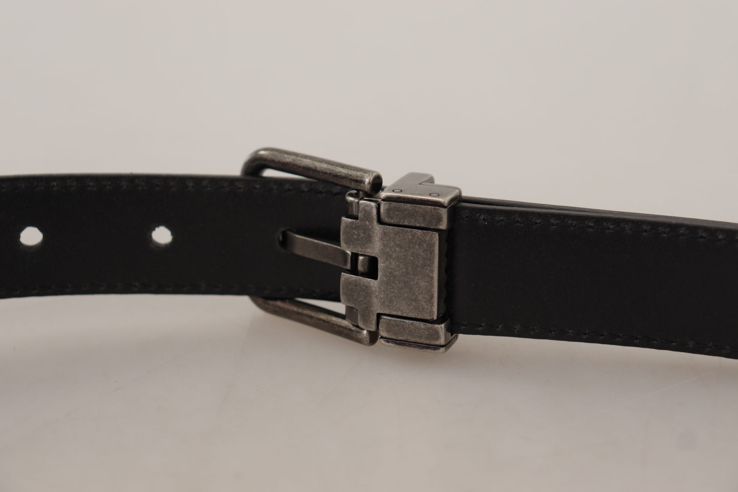 Elegant Black Leather Belt with Metal Buckle