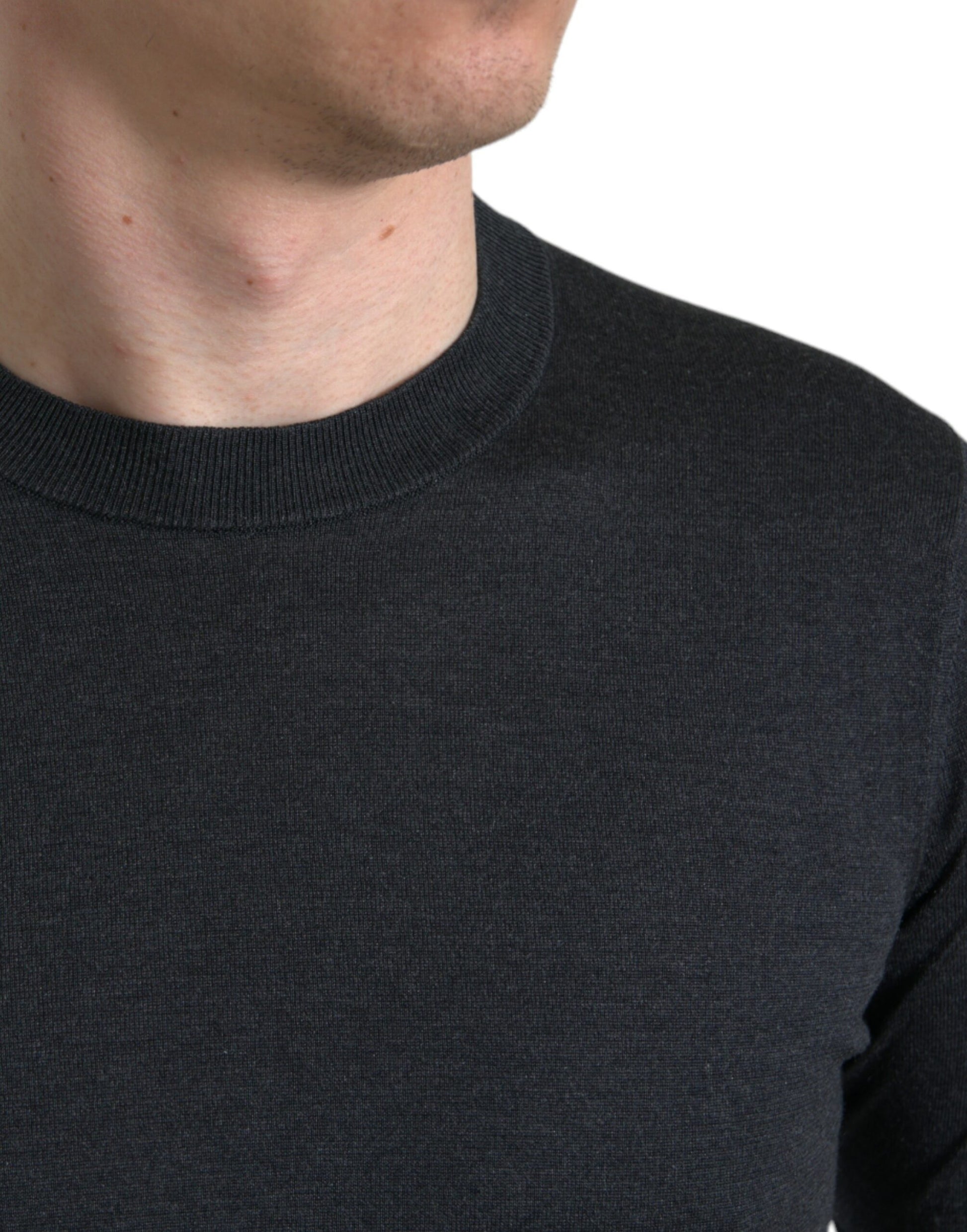 Elegant Silk Crew Neck Tee in Dark Grey